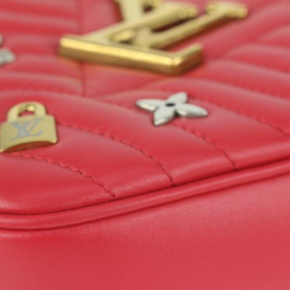 Louis Vuitton Limited Edition Red Quilted Leather - Picture 8 of 12